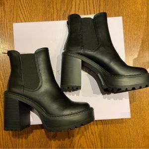 Madden Girl Kamora boots